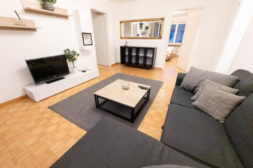 Luxury Sunrise Terrace, 4,5 Rooms FR-22 Apartment in Zurich City