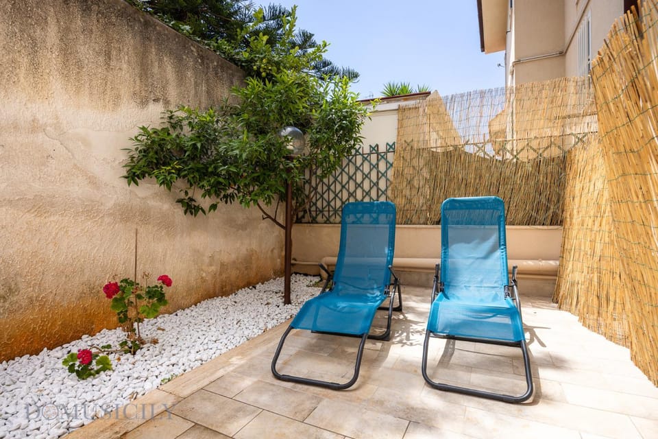 La Dimora del Mare by Domus Sicily Apartment in Palermo