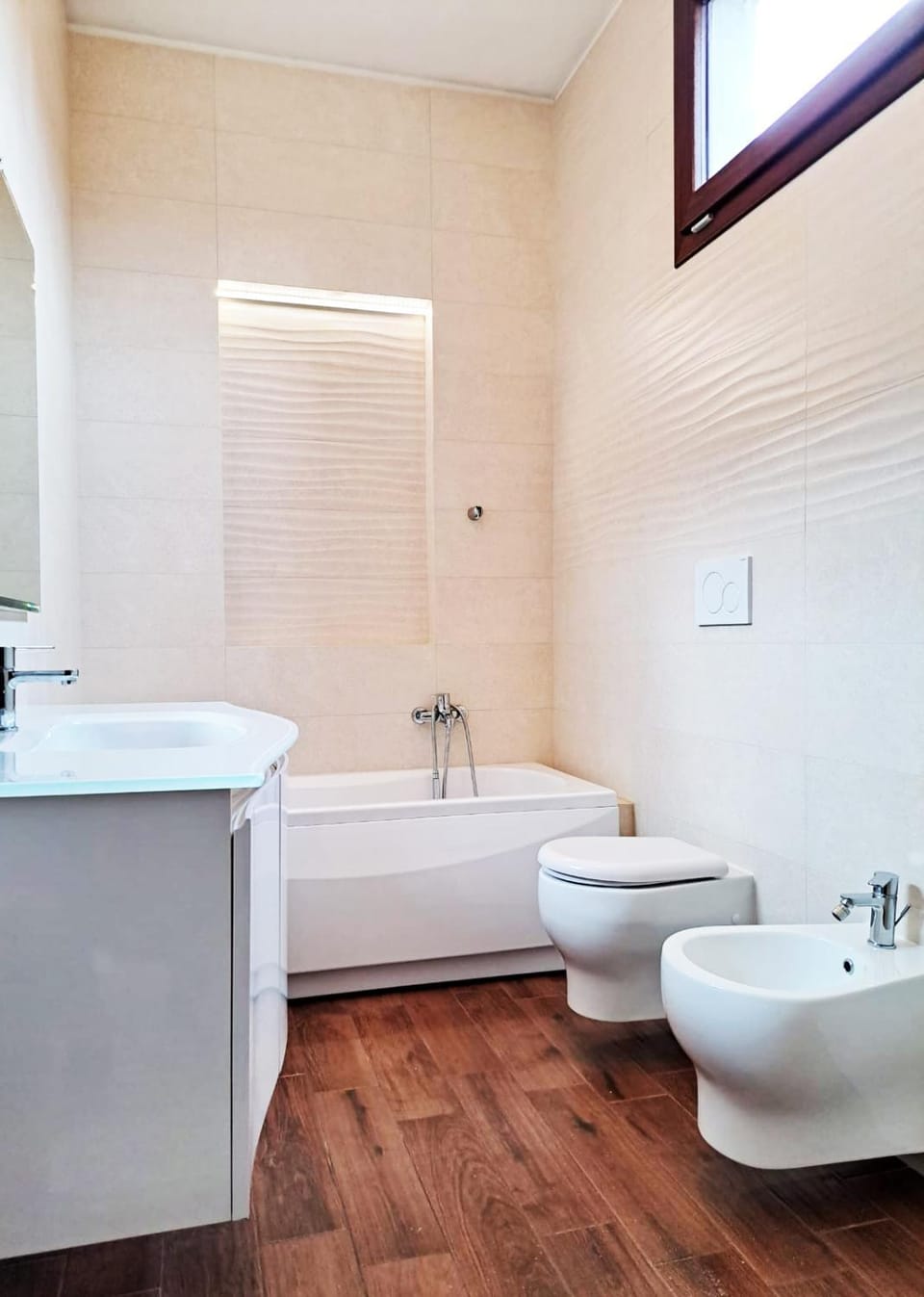 Bathroom, Bath