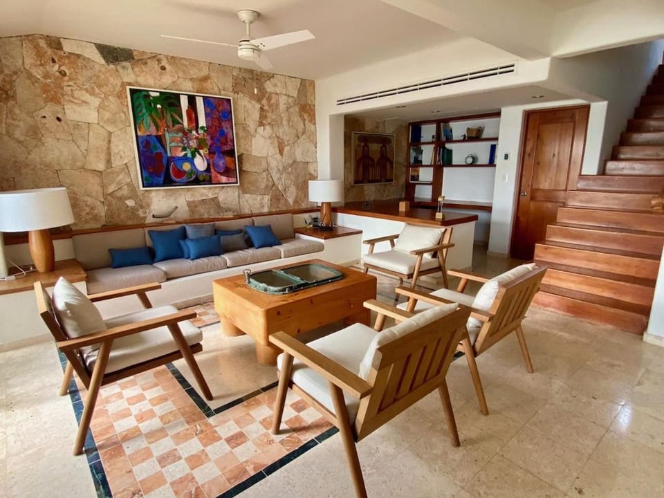 4BR Beach Front Chac-Hal-Al Apartment in State of Quintana Roo