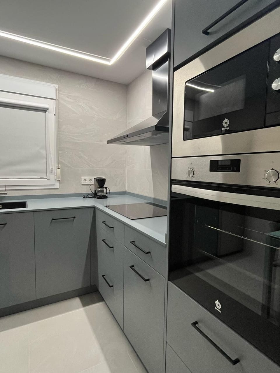 Kitchen or kitchenette, minibar, pet friendly, stove