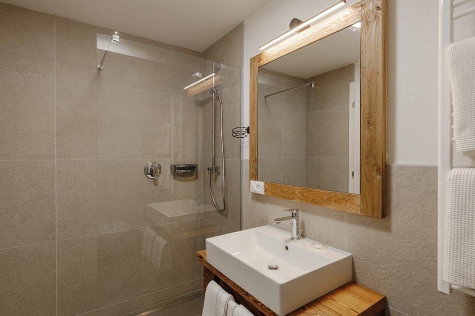 Bathroom, Living room