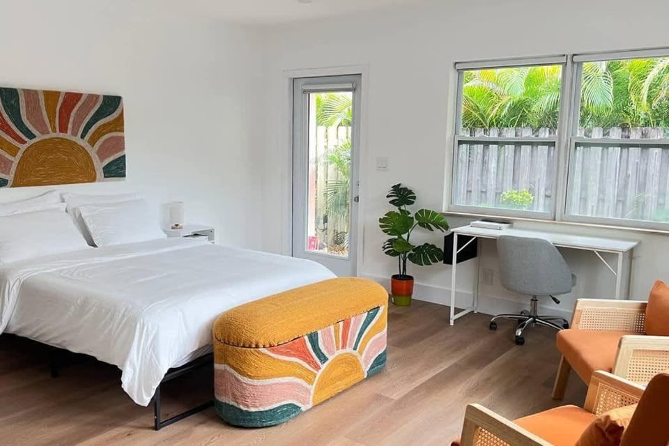Morning Sunshine @Sailboat Bend Apartment in Fort Lauderdale