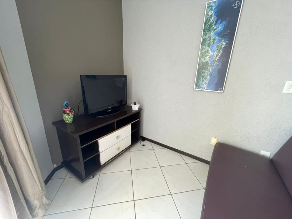 Apartamento térreo à 50 metros da praia dos Ingleses Apartment in Florianopolis