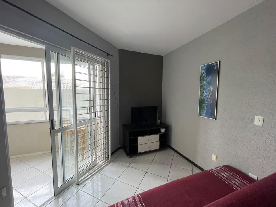 Apartamento térreo à 50 metros da praia dos Ingleses Apartment in Florianopolis