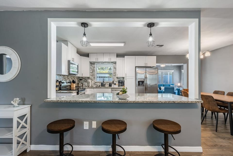 Ocean Blue Heated Pool Home House in Largo
