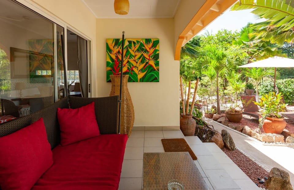 Garden, Balcony/Terrace