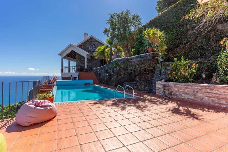 Villa Tabua Villa in Madeira District