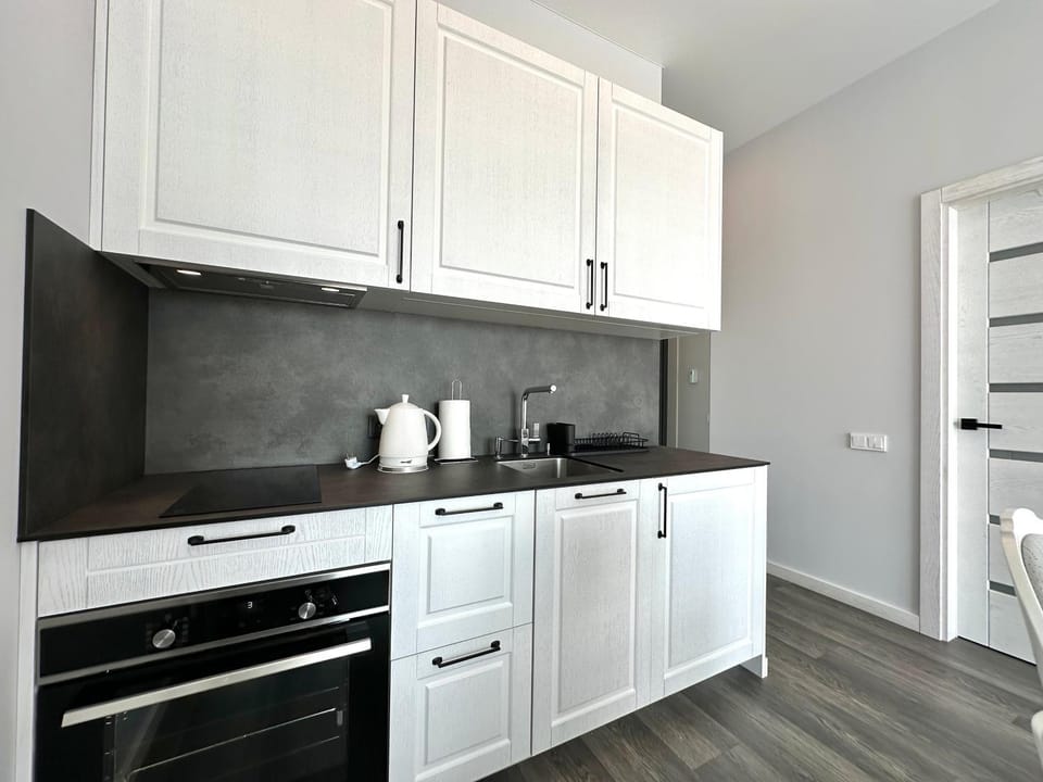 Kitchen or kitchenette, kitchen