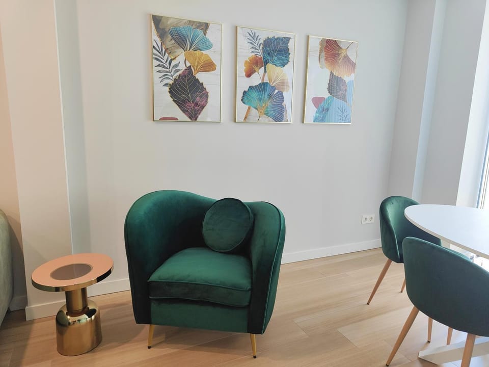 Living room, Decorative detail, Seating area