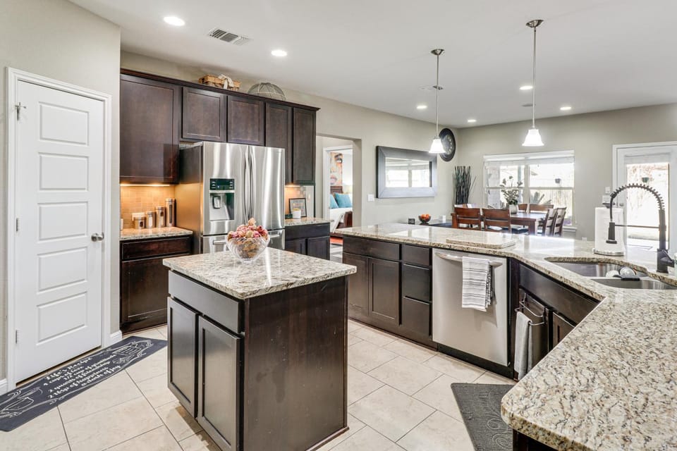 Covered Patio and Yard Spacious Leander Home! House in Leander