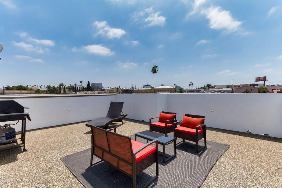 Patio, View (from property/room), Balcony/Terrace, Seating area, sunbed