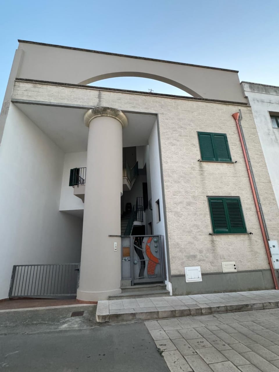 Property building, Day