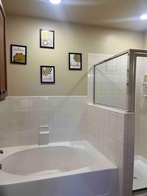 Shower, Bath