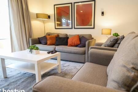 Beautiful Townhome w Hot Tub Near Disney House in Four Corners