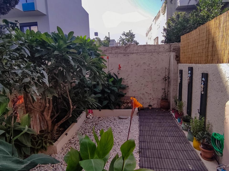 Garden, Garden view