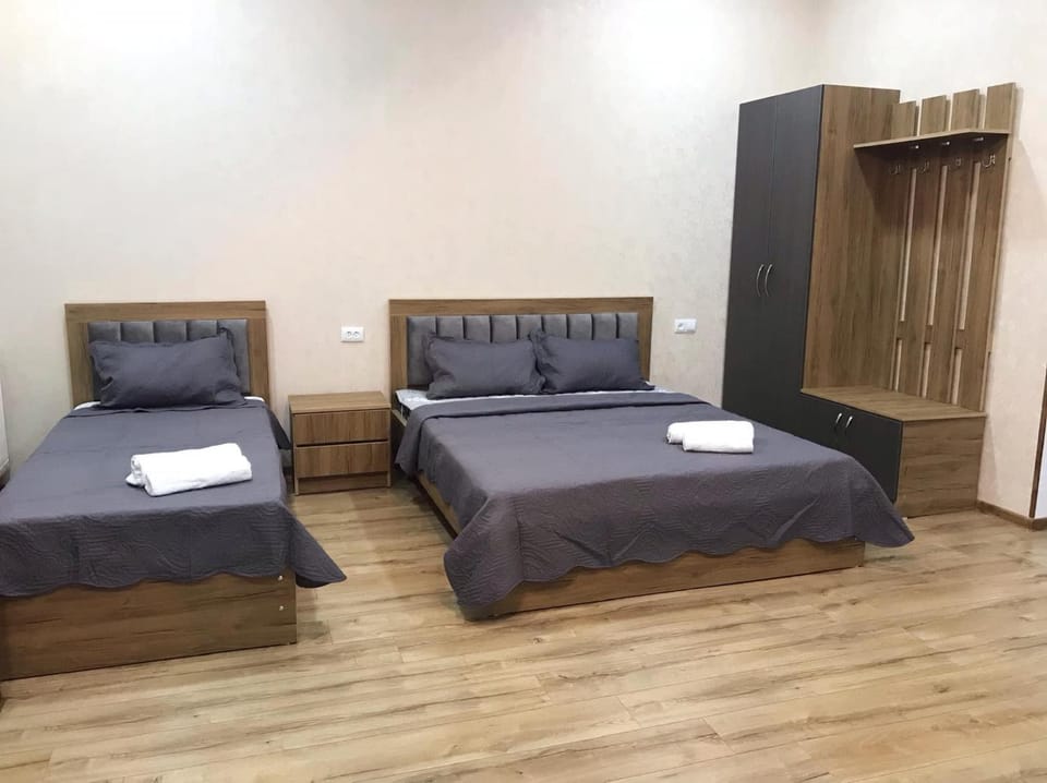 Bed, Photo of the whole room, Bedroom, towels