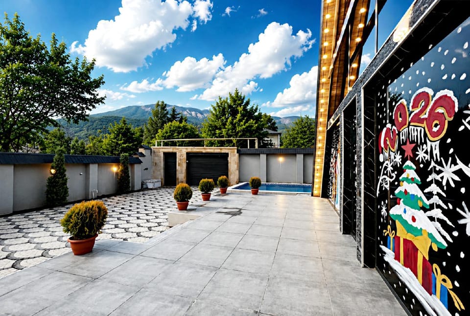 Property building, Day, Mountain view