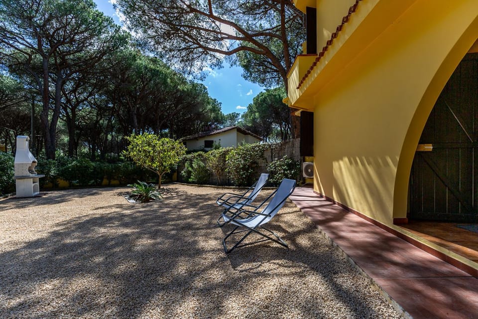 Property building, Garden, Garden view