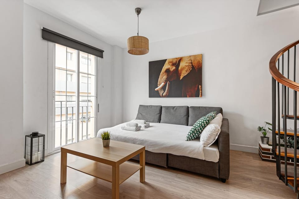 Bed, Living room, Seating area, Bedroom, towels