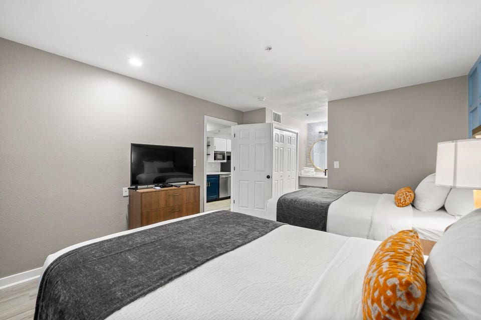 Stylish Buckhead Condo: Your Urban Getaway in Atlanta Apartment in Buckhead