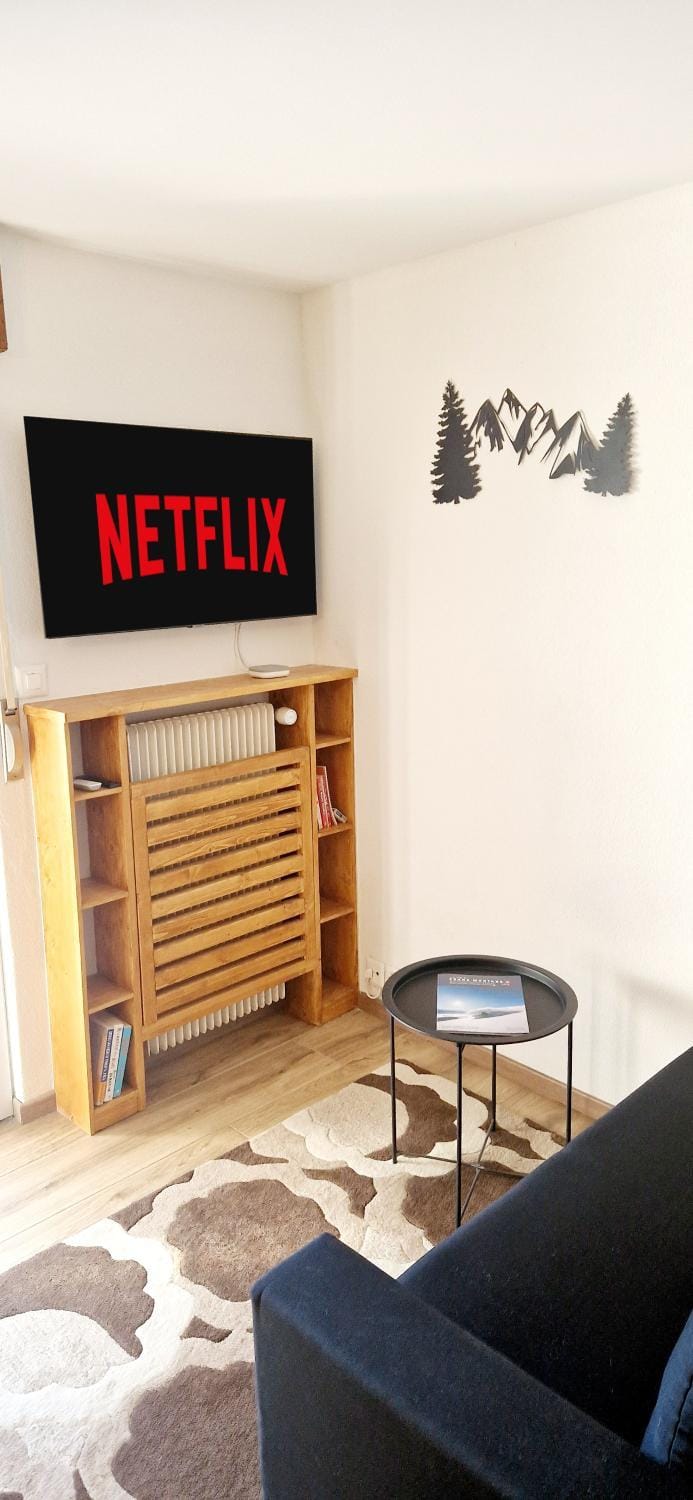 TV and multimedia, Seating area