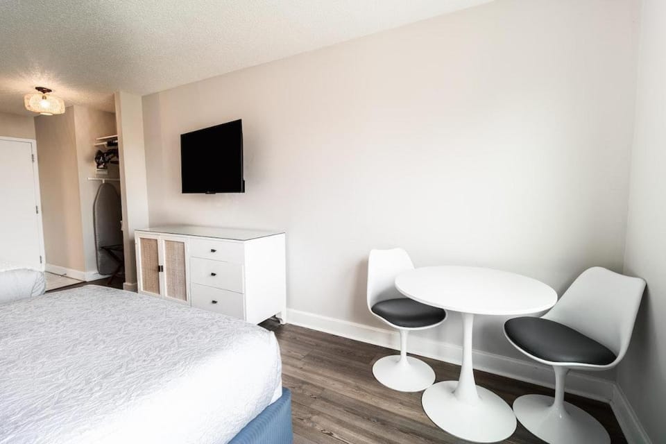 Beach Vibes with Great Amenities on the 2nd Floor Apartment in South Carolina