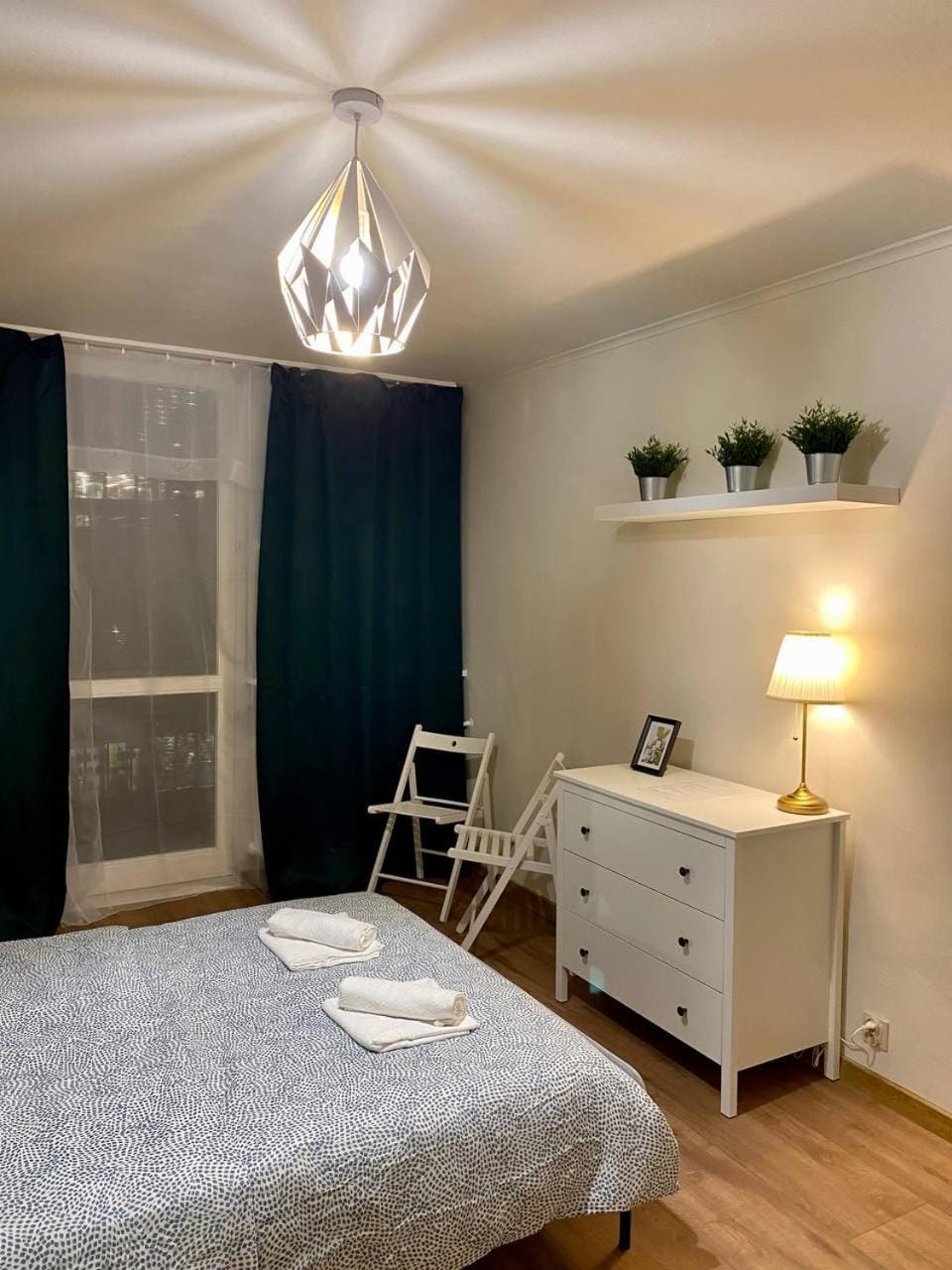 HALBY rooms Rondo ONZ Bed and Breakfast in Warsaw