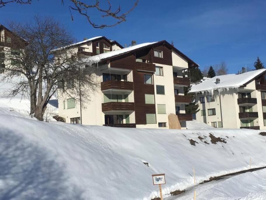 Casa Splendusa - sonnige Wohnung in Brigels Apartment in Canton of Grisons