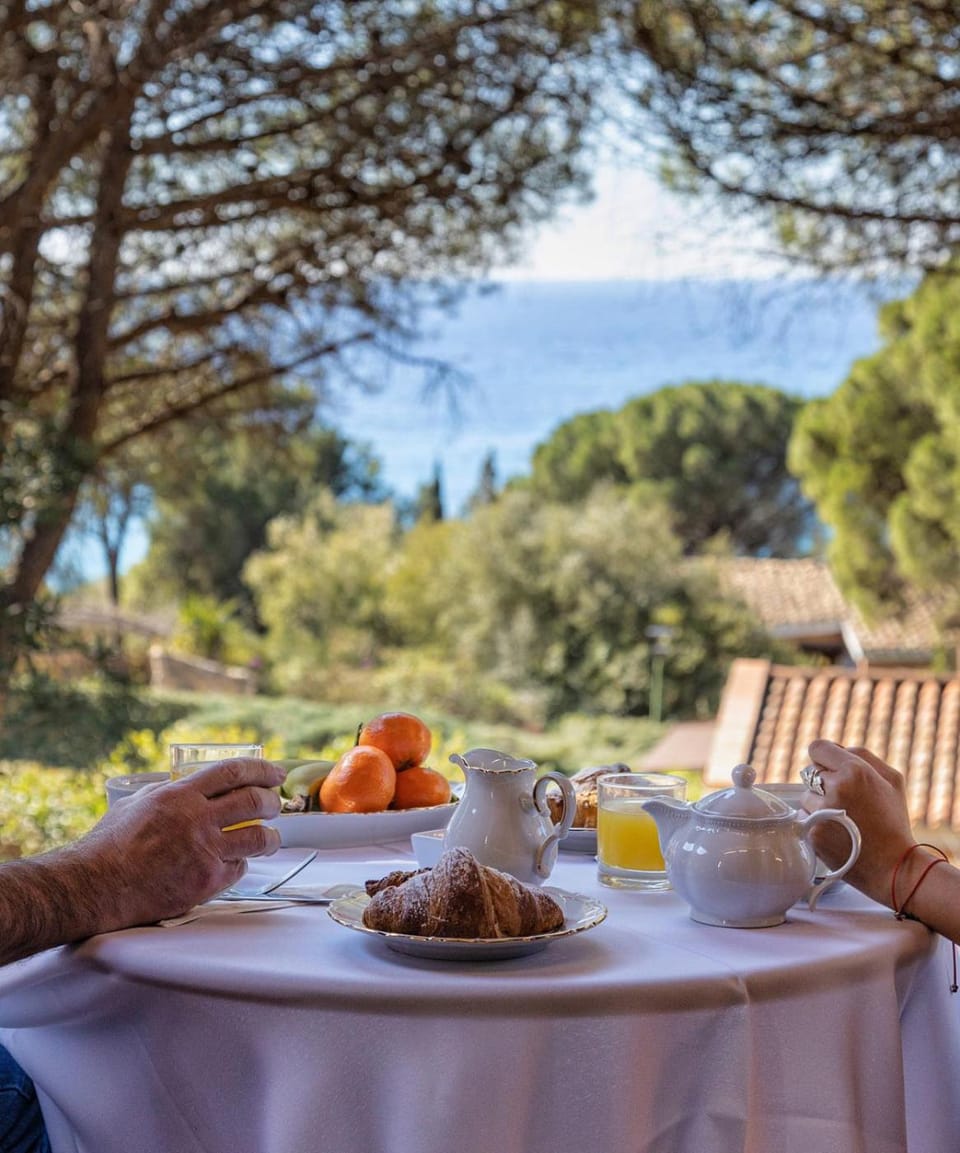 Natural landscape, Sea view, Breakfast