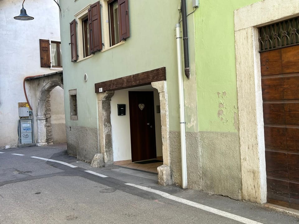 Property building, Street view