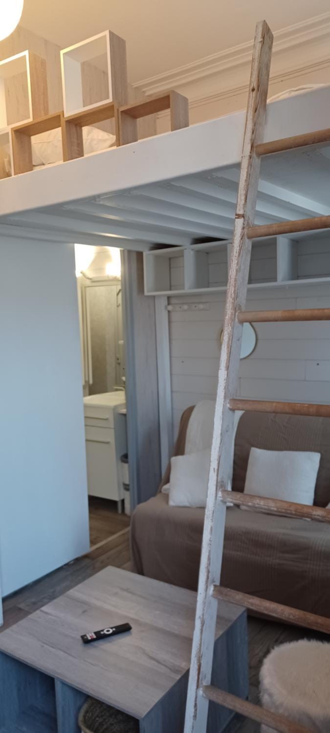 Studio hyper centre entre port et remblai Apartment in Les Sables-d'Olonne