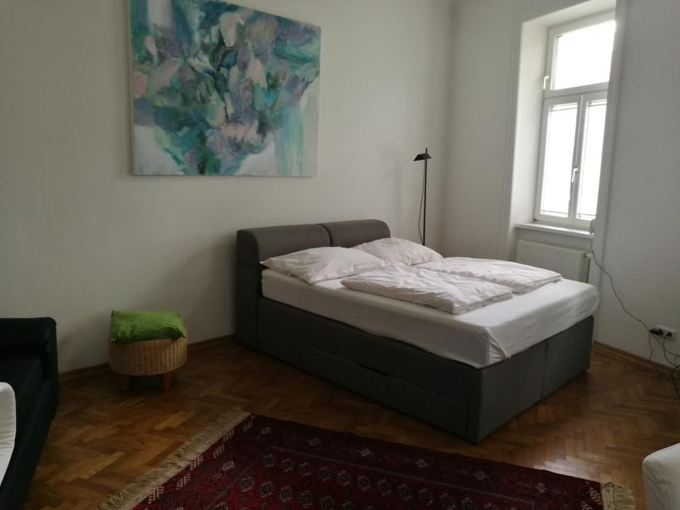 Bed, Photo of the whole room