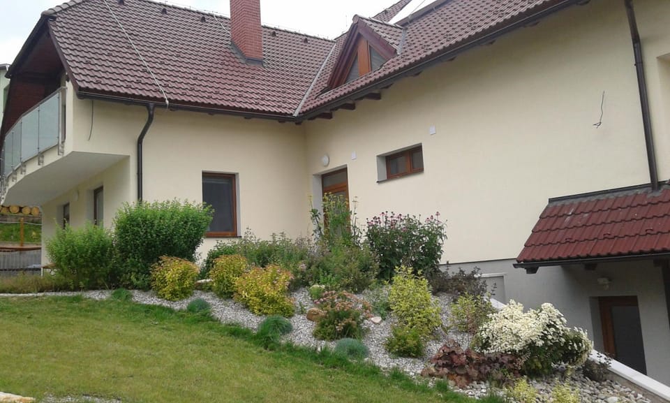 BBQ facilities, Garden, On-site shops, View (from property/room), Garden view