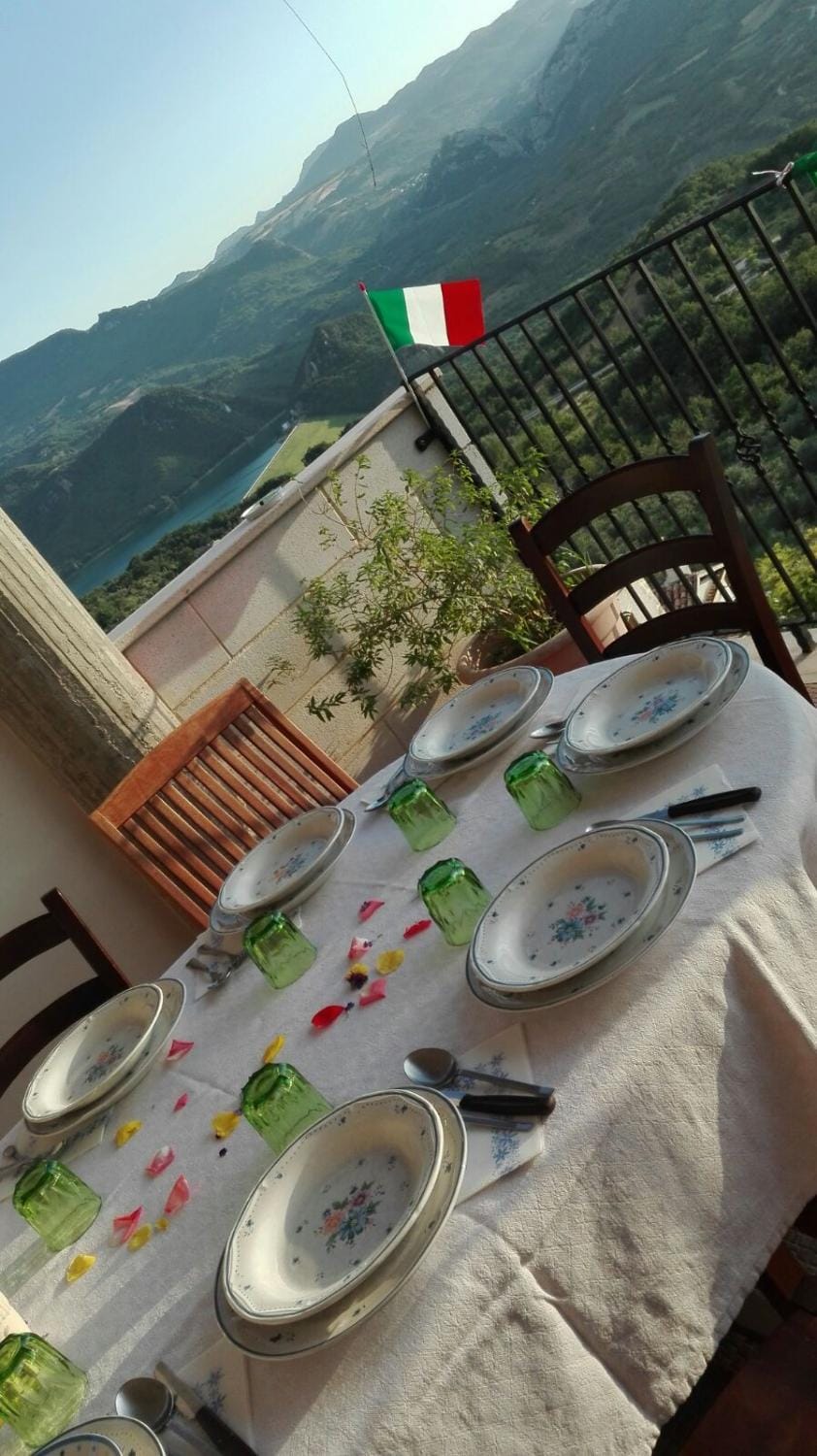 B&B "Za' Vittoria"#lagodibomba Bed and Breakfast in Abruzzo