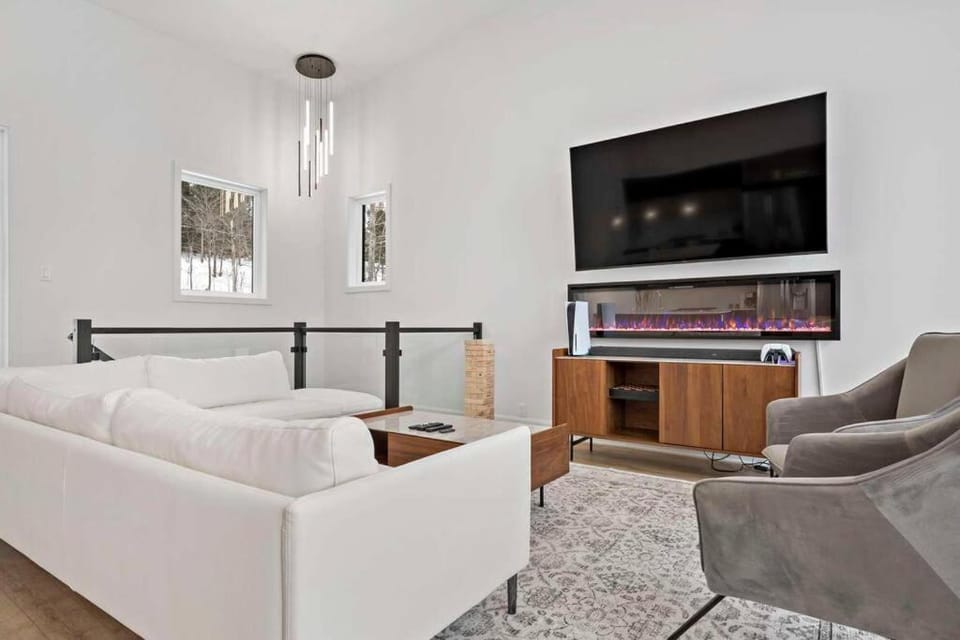 Bélair 05 - Manor J.Khan by Tremblant Platinum House in Ontario