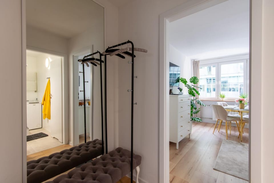 Bathroom, Dining area