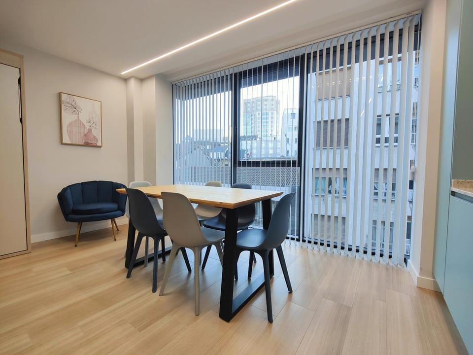 Living room, Seating area, Dining area, City view