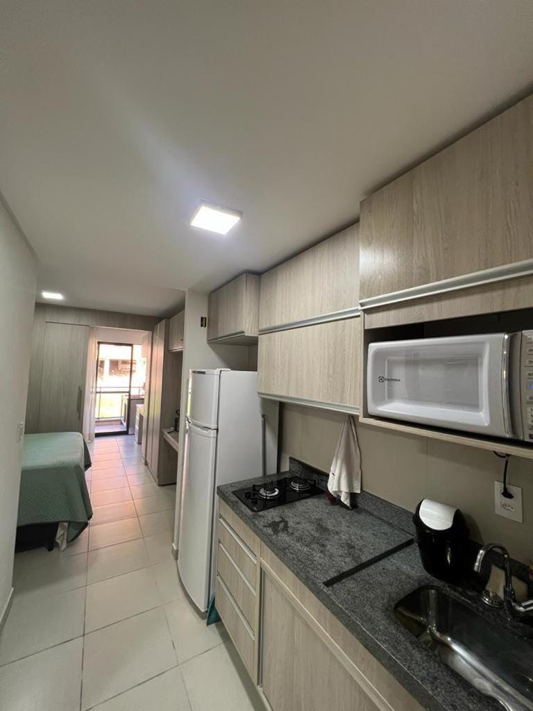 Kitchen or kitchenette, minibar