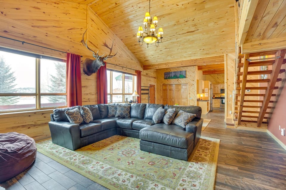 Spacious Gunnison Home: Ski, Hike, Bike & Fish! House in Colorado