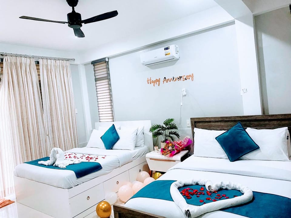 INATO SUITES Rm 1 1 queen bed and a pullout sofa bed Vacation rental in Panglao