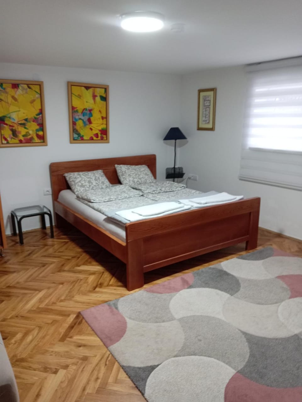 Stan na dan Kamenički park Bed and Breakfast in Novi Sad