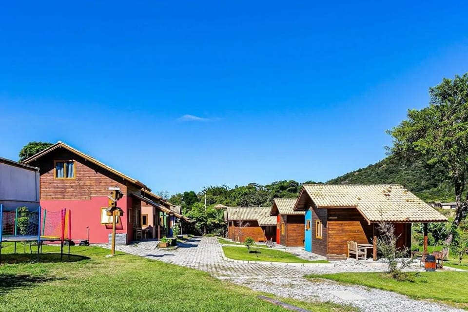 Cabanas aconchegantes. Desfrute da natureza e praia House in Florianopolis