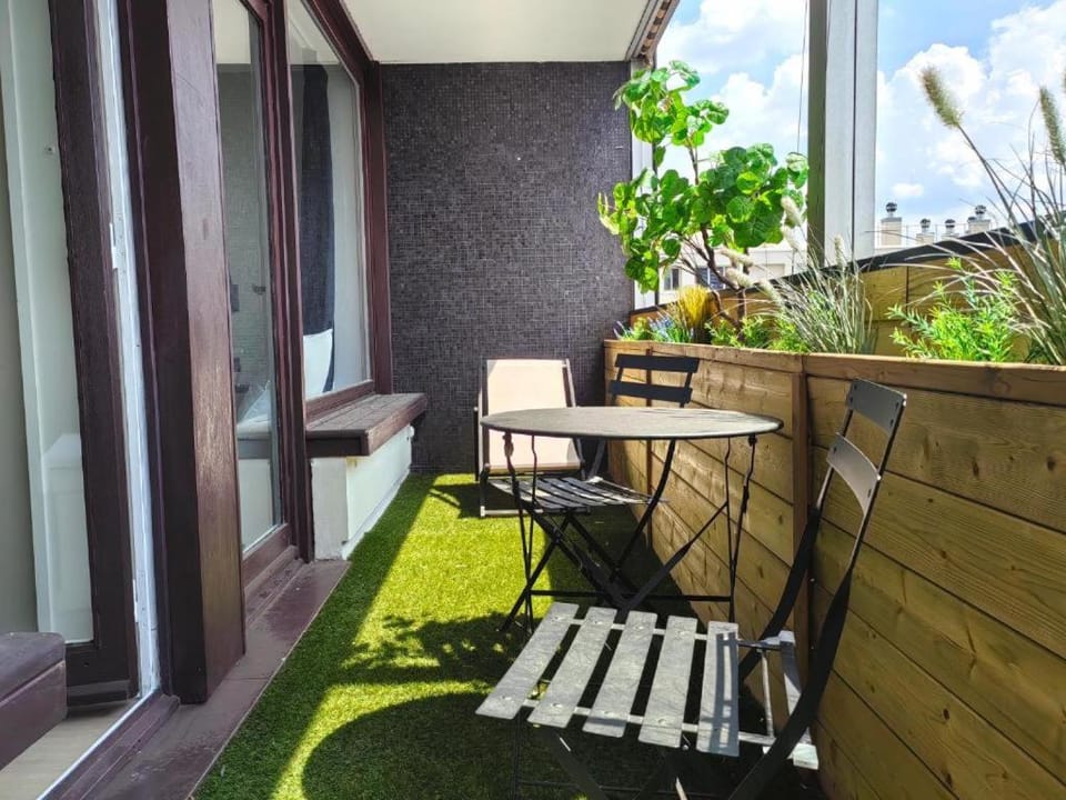 large apartment,view & terrace Paris Apartment in Paris
