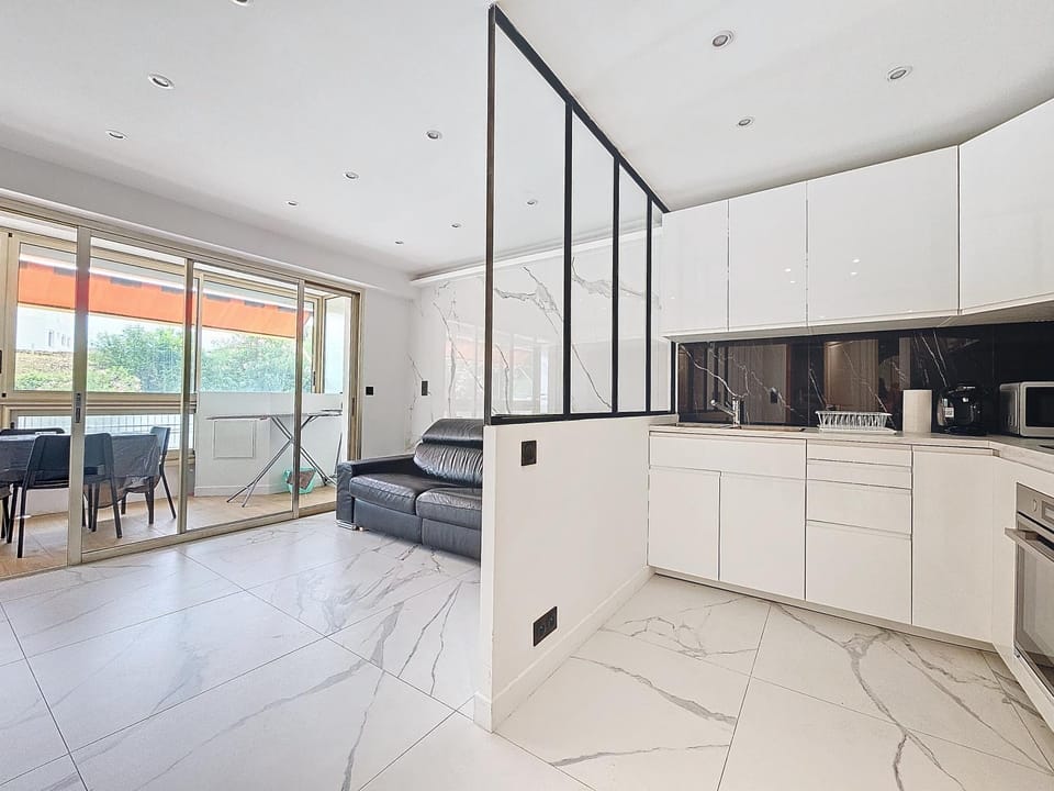 Living room, kitchen