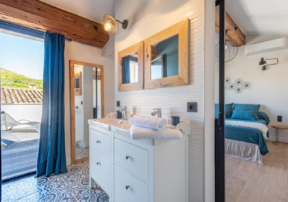 Shower, Bed, Natural landscape, Bathroom, Photo of the whole room, Bedroom, hair dryier, towels, wardrobe