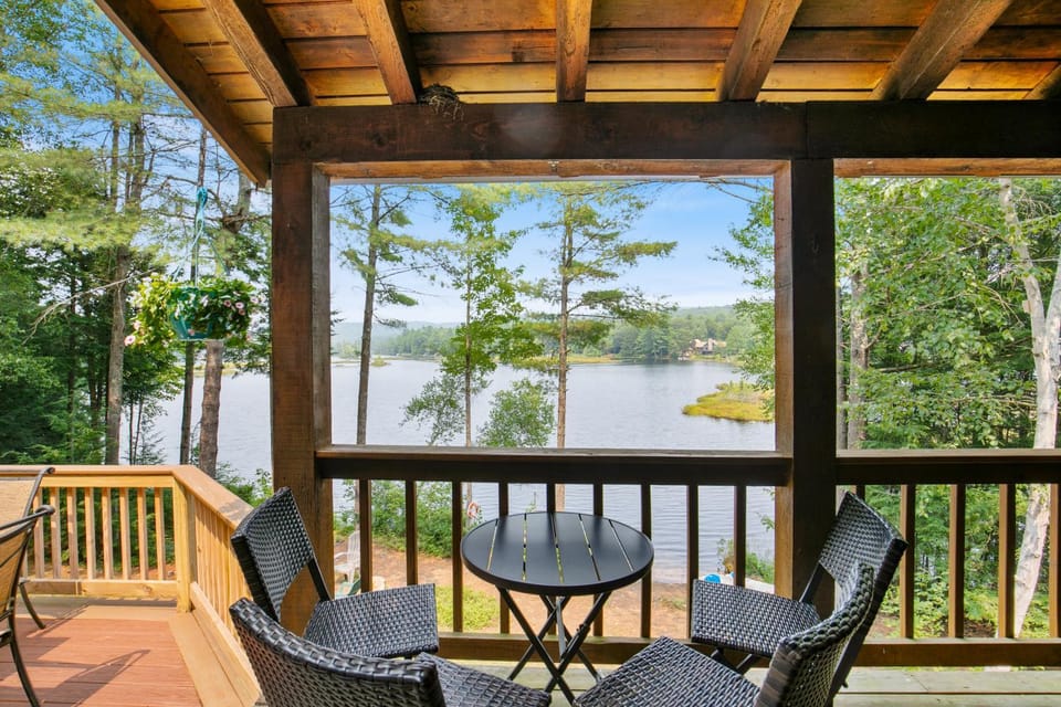Lakefront Retreat Swim, Kayak, Fish, and more! House in Sanbornton