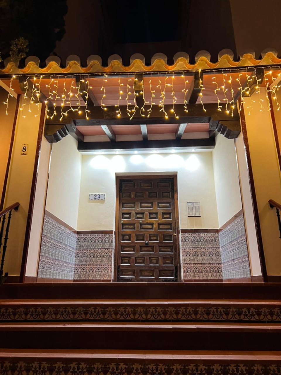 Facade/entrance