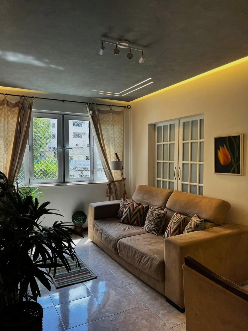 View (from property/room), Living room, Decorative detail, soundproof, air conditioner
