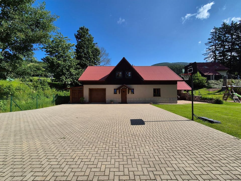 Property building, Parking